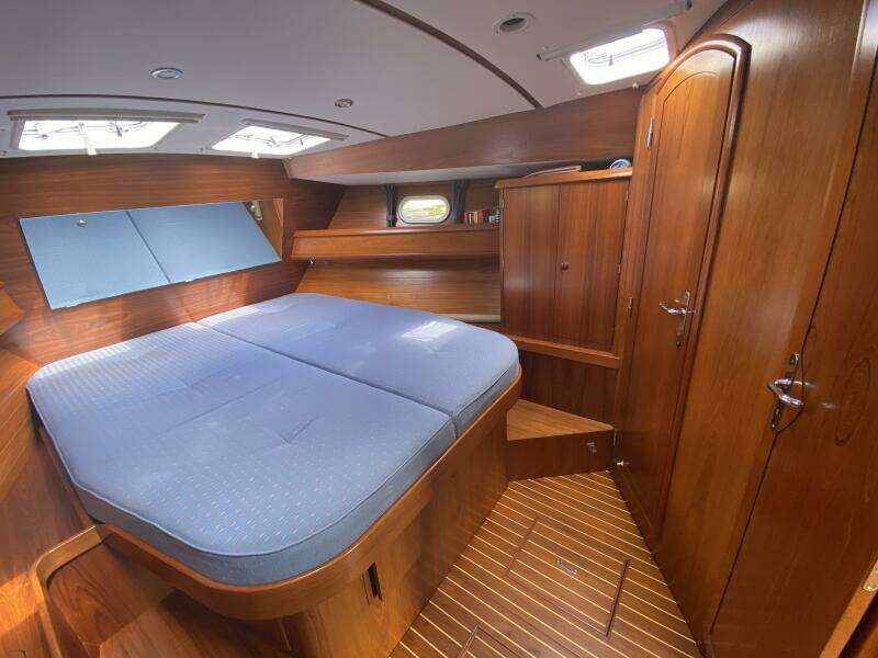 Free Spirit 45ft Jeanneau Yacht For Sale