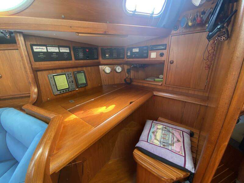 Free Spirit 45ft Jeanneau Yacht For Sale