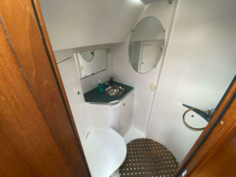 Free Spirit 45ft Jeanneau Yacht For Sale