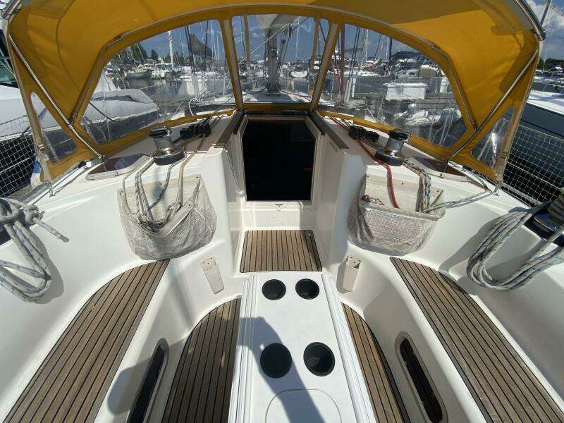 Free Spirit 45ft Jeanneau Yacht For Sale