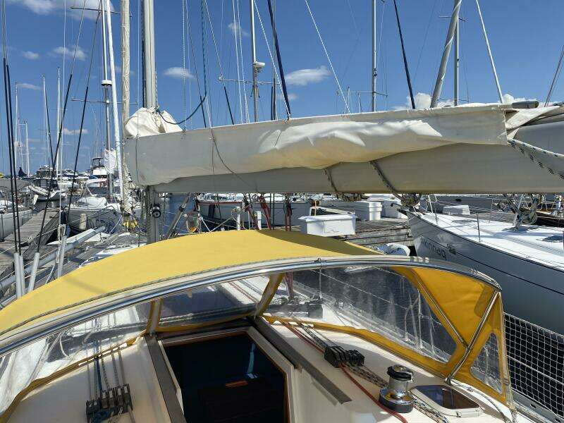 Free Spirit 45ft Jeanneau Yacht For Sale