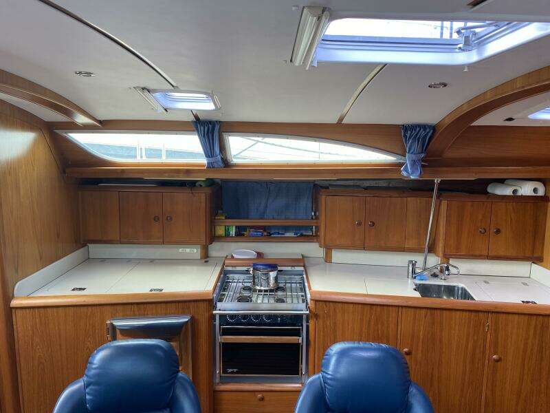 Free Spirit 45ft Jeanneau Yacht For Sale