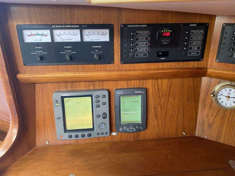 Free Spirit 45ft Jeanneau Yacht For Sale