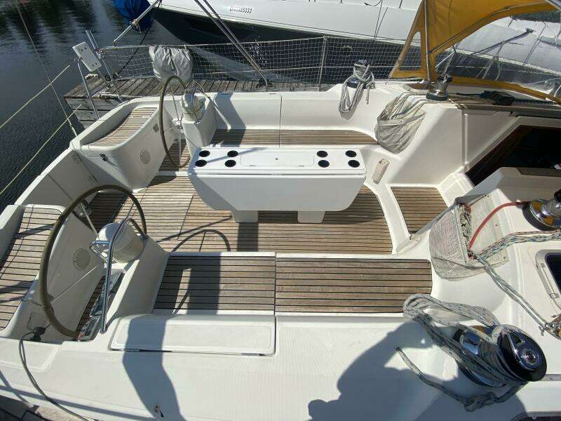 Free Spirit 45ft Jeanneau Yacht For Sale