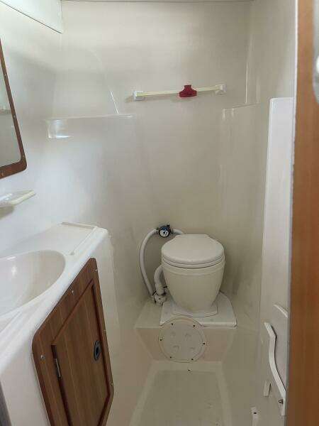 32ft PDQ Yacht For Sale