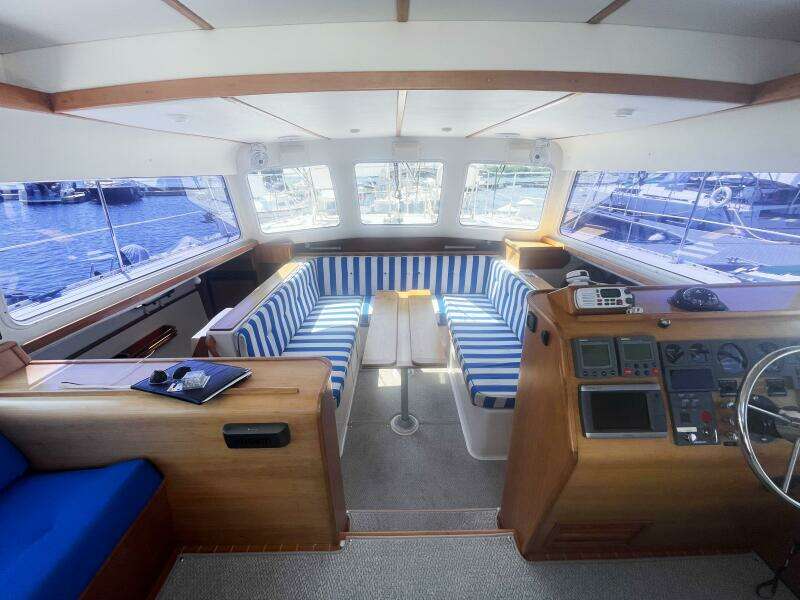 32ft PDQ Yacht For Sale