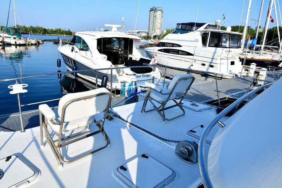 32ft PDQ Yacht For Sale