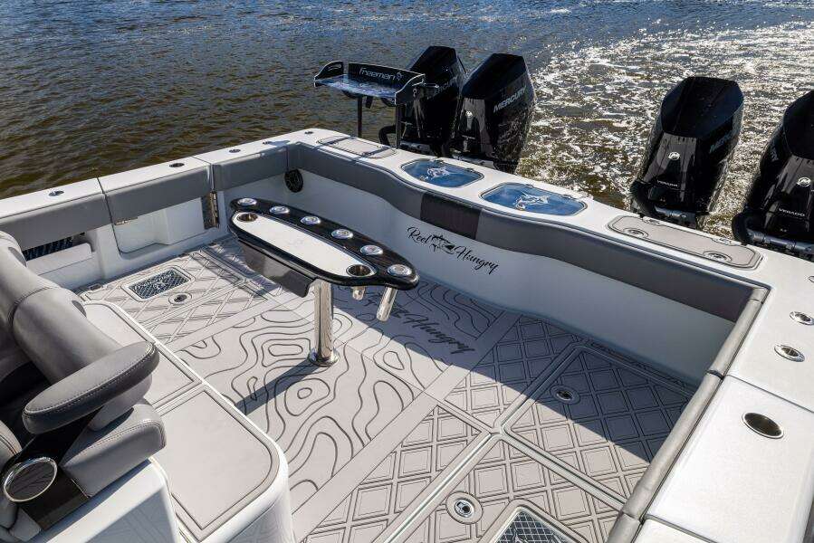 47ft Freeman Yacht For Sale