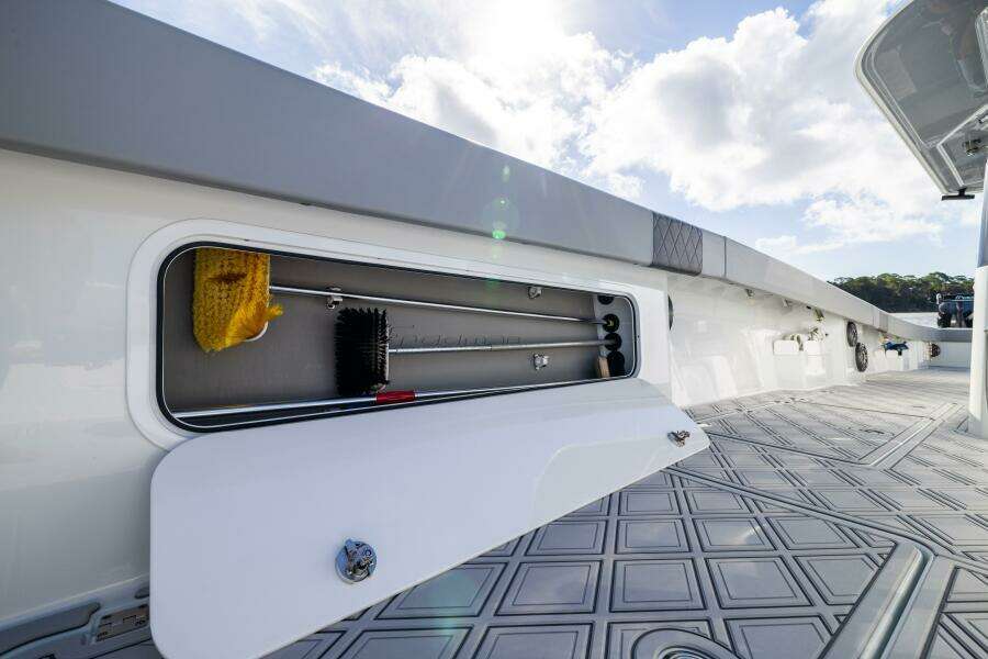 47ft Freeman Yacht For Sale