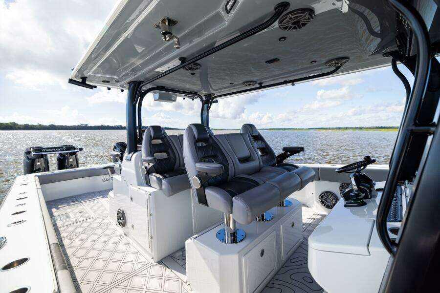 47ft Freeman Yacht For Sale