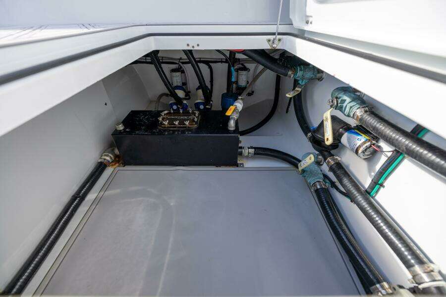 47ft Freeman Yacht For Sale