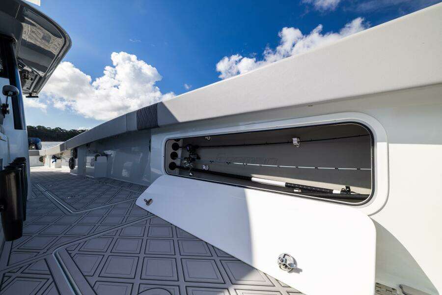 47ft Freeman Yacht For Sale