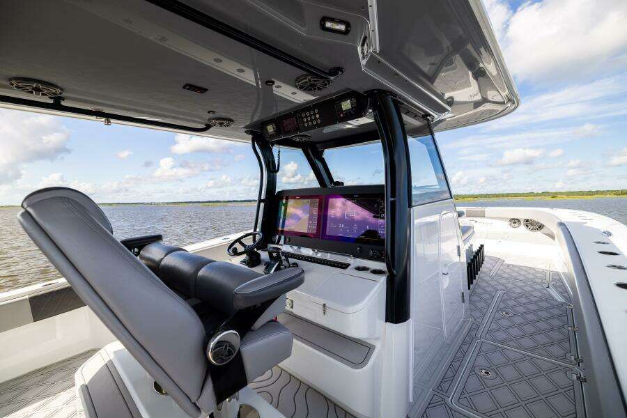 47ft Freeman Yacht For Sale