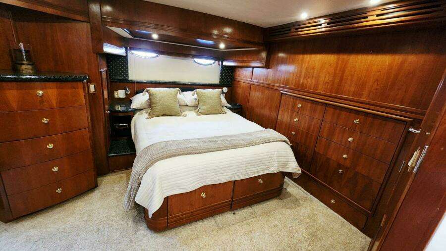 Kateri Marie 53ft Carver Yacht For Sale