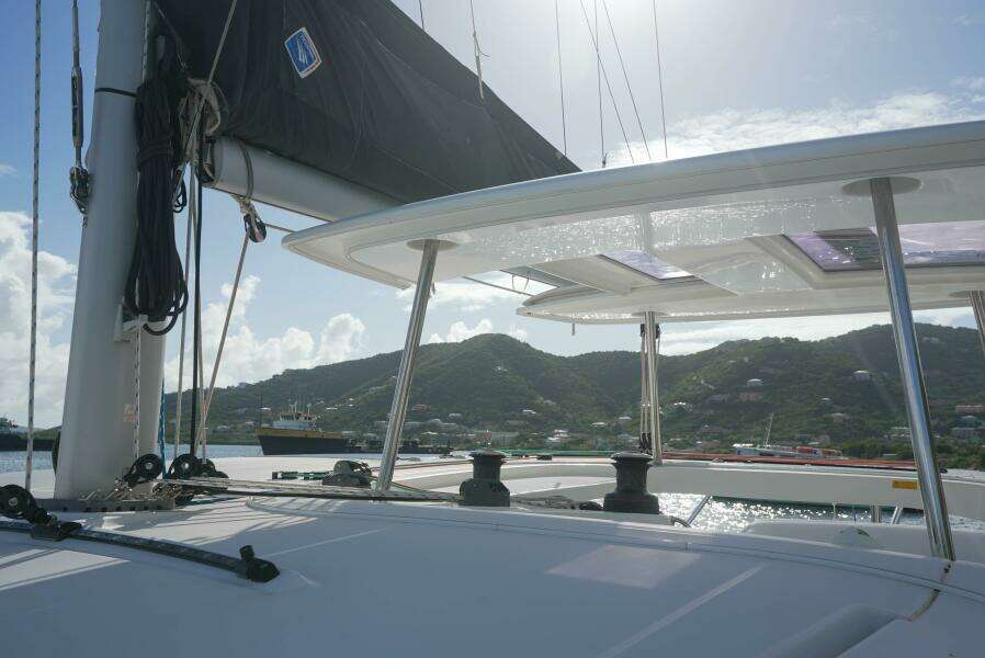 APRES SAIL 42ft Lagoon Yacht For Sale