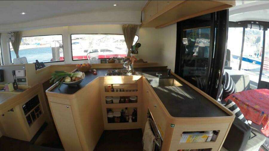 43ft Lagoon Yacht For Sale
