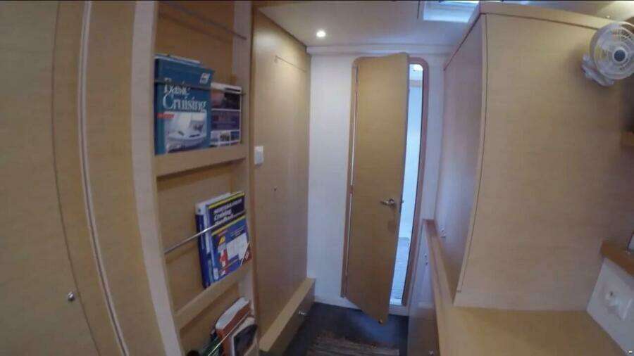 43ft Lagoon Yacht For Sale