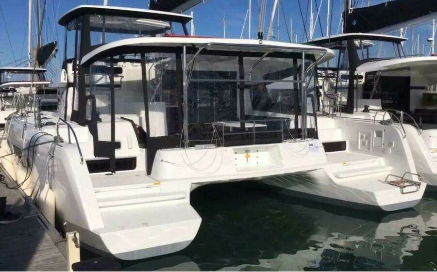 43ft Lagoon Yacht For Sale