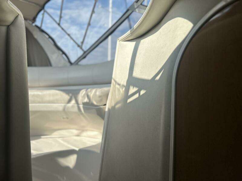 29ft Regal Yacht For Sale