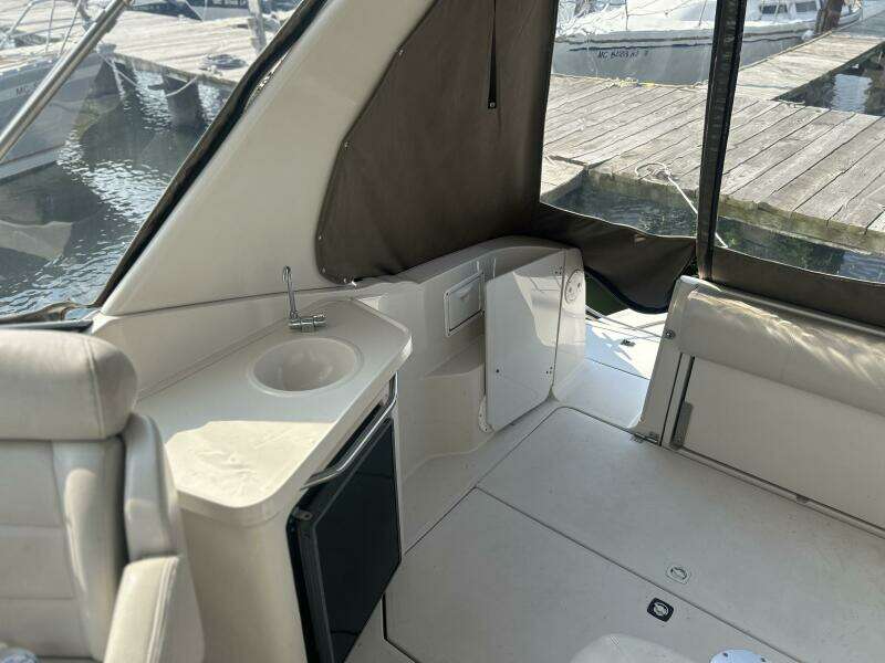 29ft Regal Yacht For Sale