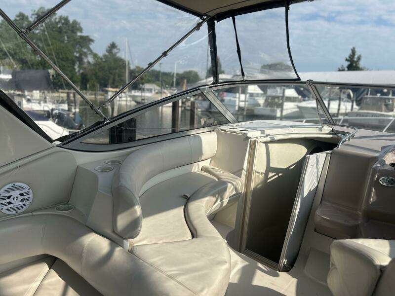 29ft Regal Yacht For Sale