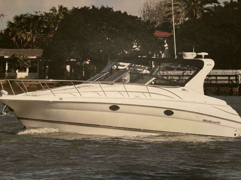 33ft Wellcraft Yacht For Sale