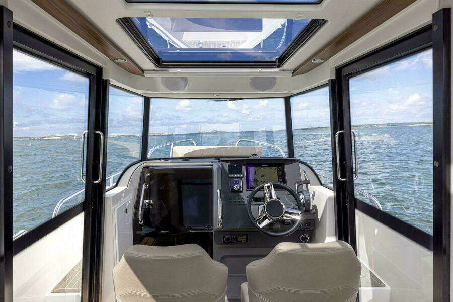 26ft Nimbus Yacht For Sale