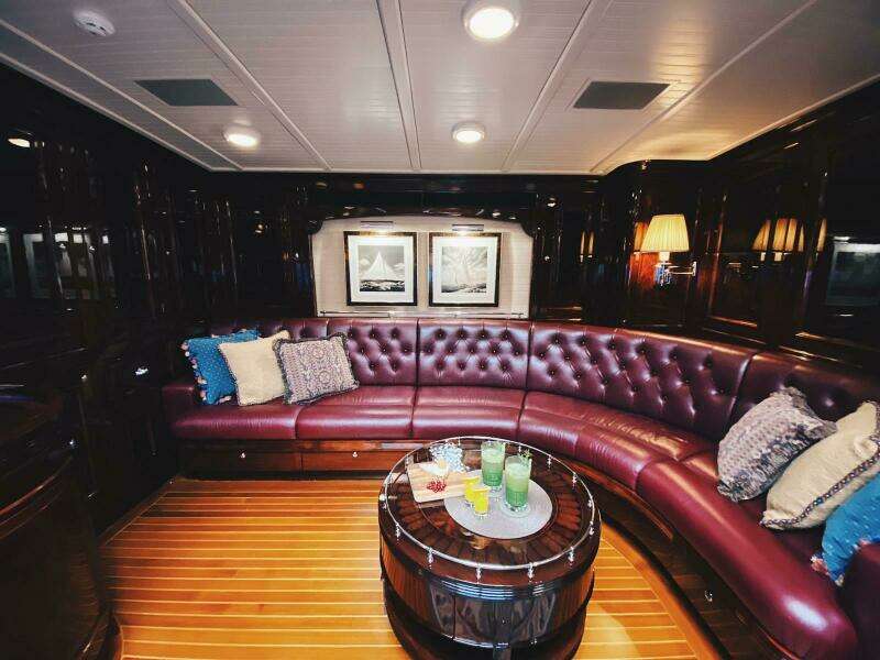 Saloon Seating