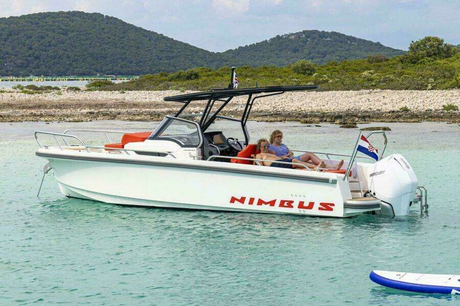 26ft Nimbus Yacht For Sale