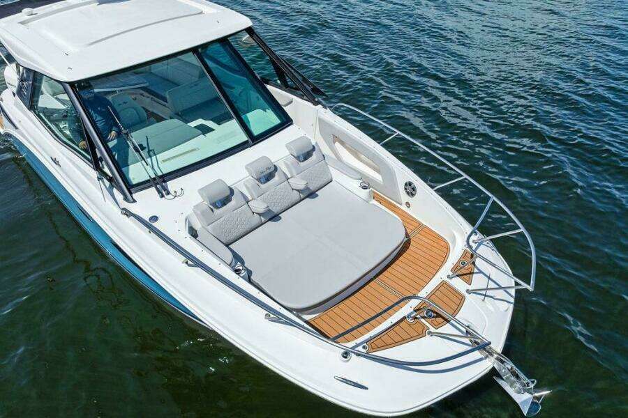 MaxSea  32ft Sea Ray Yacht For Sale