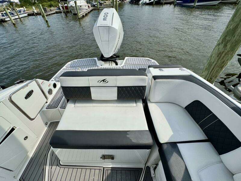 RHYTHMIC KINGS 26ft Monterey Yacht For Sale