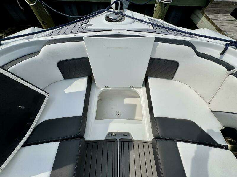 RHYTHMIC KINGS 26ft Monterey Yacht For Sale