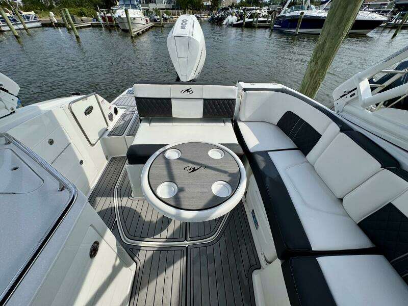 RHYTHMIC KINGS 26ft Monterey Yacht For Sale