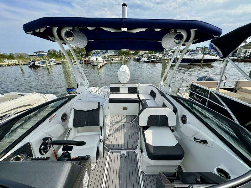 RHYTHMIC KINGS 26ft Monterey Yacht For Sale