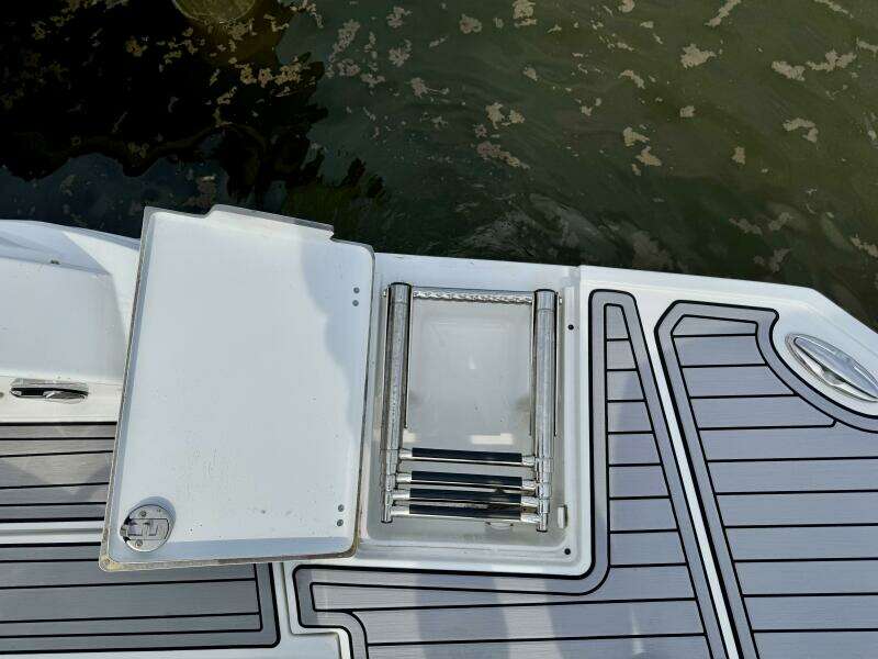 RHYTHMIC KINGS 26ft Monterey Yacht For Sale
