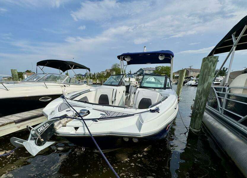RHYTHMIC KINGS 26ft Monterey Yacht For Sale