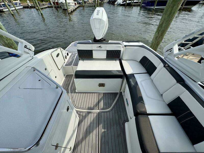 RHYTHMIC KINGS 26ft Monterey Yacht For Sale