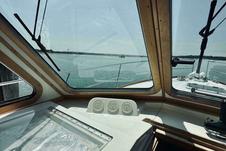 34ft Sabreline Yacht For Sale