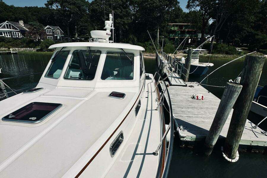 34ft Sabreline Yacht For Sale