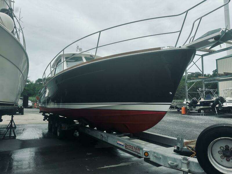 34ft Sabreline Yacht For Sale