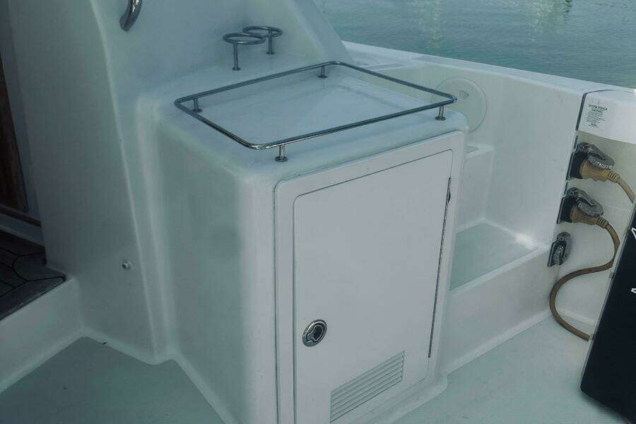 34ft Sabreline Yacht For Sale