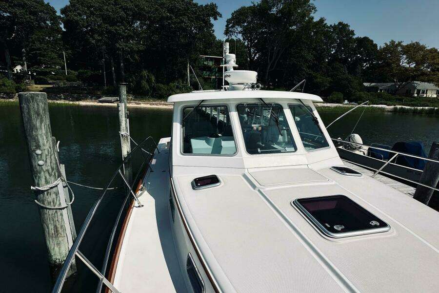 34ft Sabreline Yacht For Sale