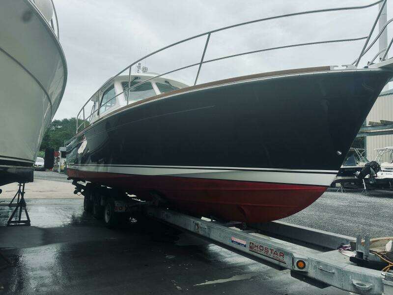 34ft Sabreline Yacht For Sale
