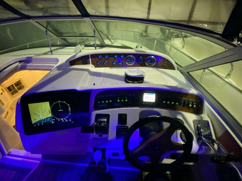 37ft Sea Ray Yacht For Sale