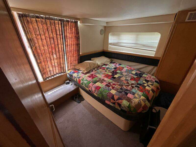 License to Chill 40ft Carver Yacht For Sale
