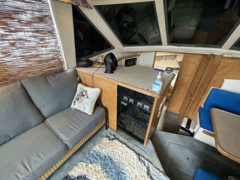 License to Chill 40ft Carver Yacht For Sale