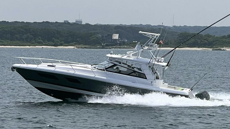 2023 Intrepid 47' Photo of 2023 Intrepid 47'