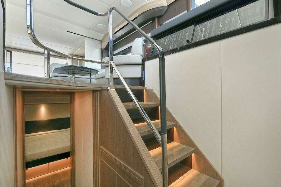 58ft Absolute Yacht For Sale