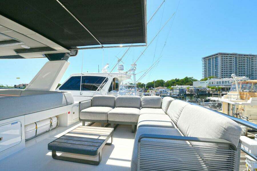 58ft Absolute Yacht For Sale