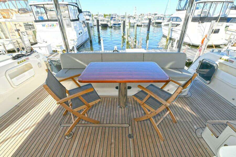 58ft Absolute Yacht For Sale